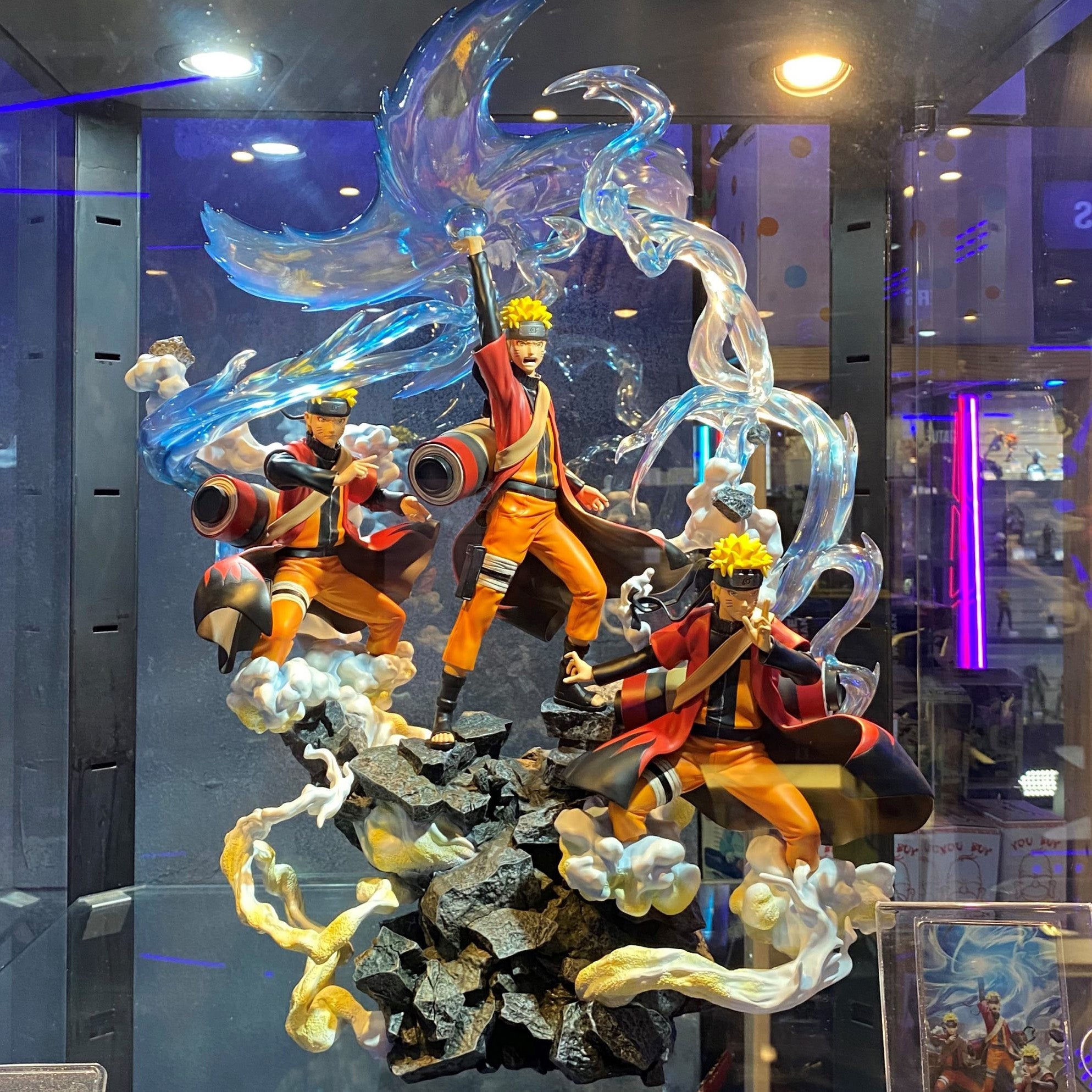 Naruto Statues