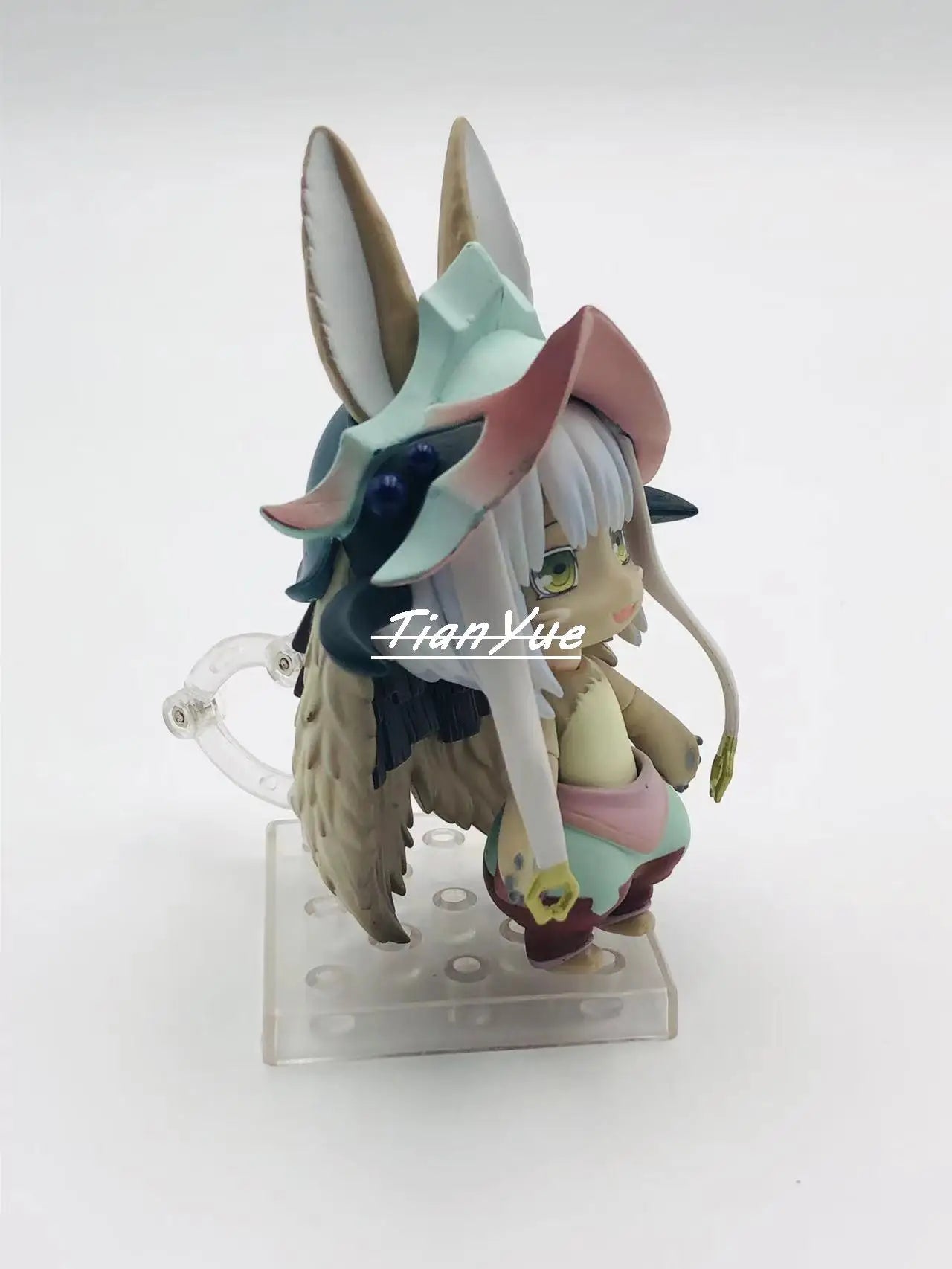 Anime Made in Abyss Nanachi 939 Figure Cute Girls Toys for Children's Birthday gift 10cm