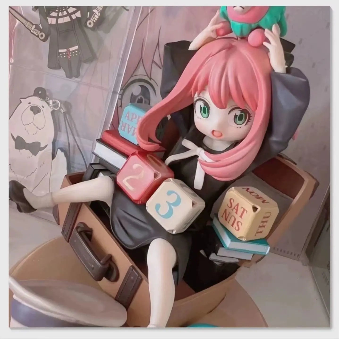Anime SPY×FAMILY Calendar Anya Statue model. Pvc handmade model Toys Collectible Decoration Desktop Gifts.Toy gifts