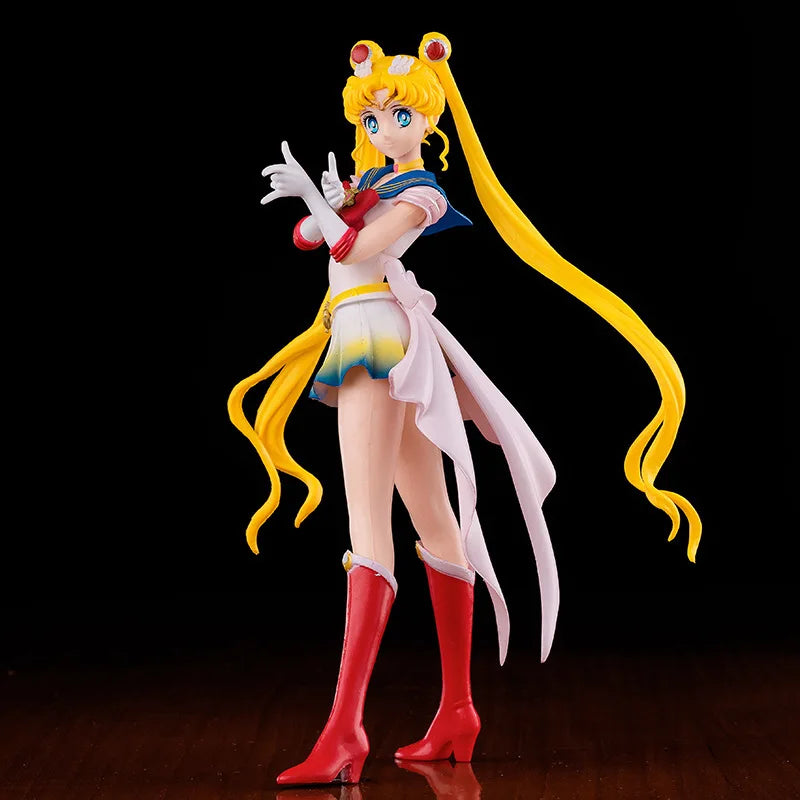 24cm Eternal Sailor Moon Figures Anime Tsukino Usagi Action Figure Eternal Tiare PVC Cake Ornaments Collection Model Toys Gifts