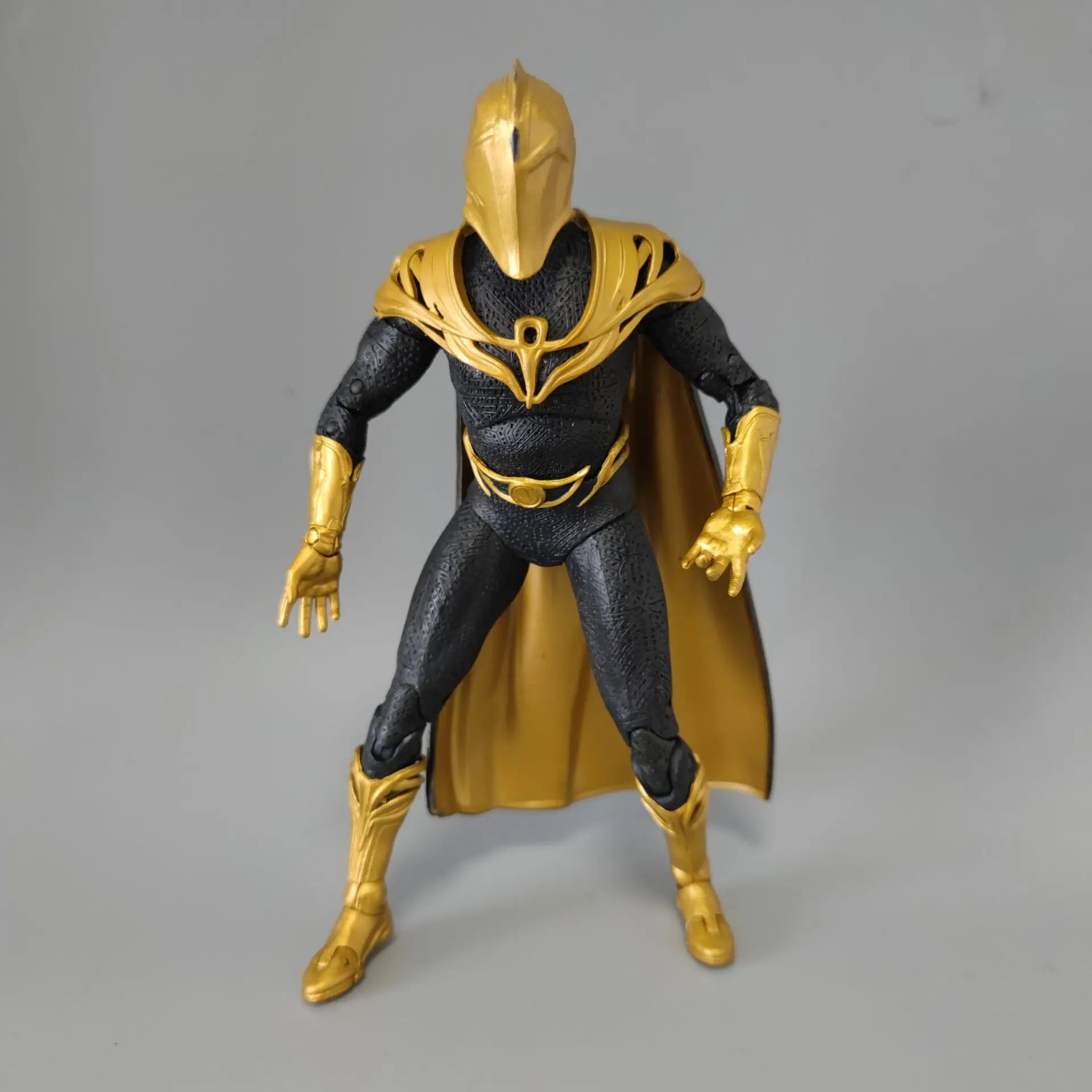 Multiverse Bat-Hero Dr.-fate Atom Scare-crow Hush Golden Wonder 7" Loose Action Figure