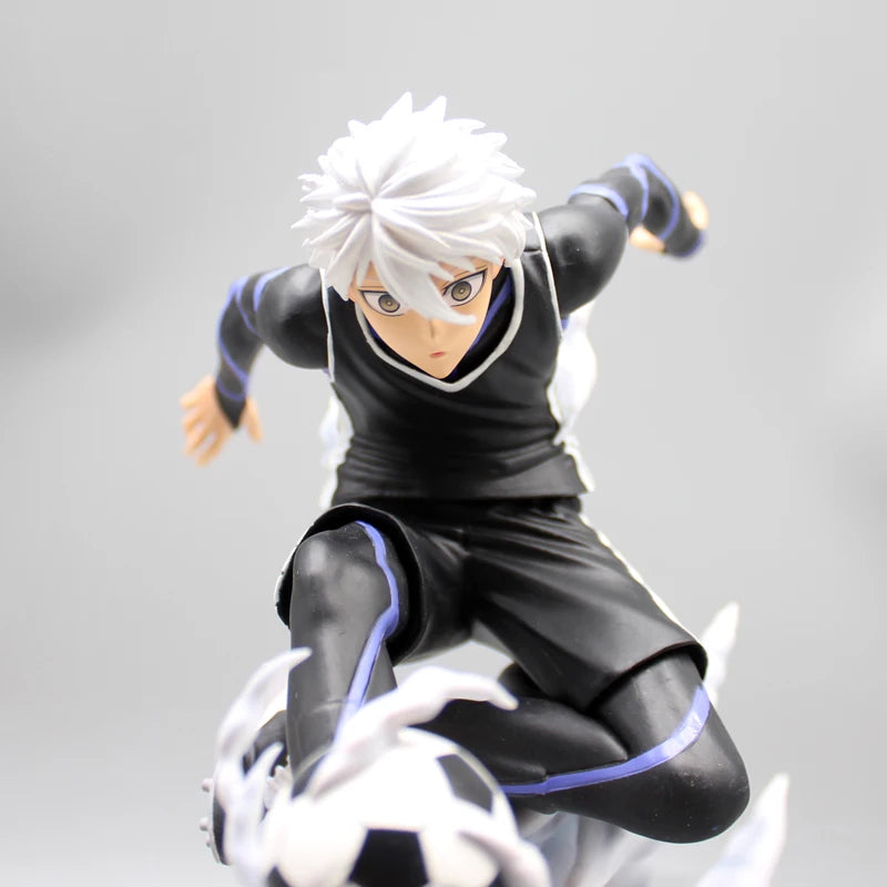 Blue Lock Figures Nagi Seishiro Anime Figure Football Action Figurine Pvc Model Desk Collection Room Statue Doll Birthday Gifts