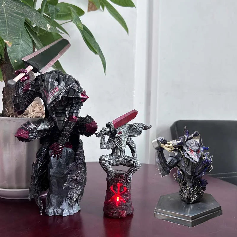 Berserk Armor Bust Guts Figure Statue Night Light Resin Crafts Black Swordsman Beastization Warrior Griffith Action Figure Model