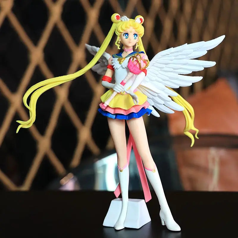 24cm Eternal Sailor Moon Figures Anime Tsukino Usagi Action Figure Eternal Tiare PVC Cake Ornaments Collection Model Toys Gifts