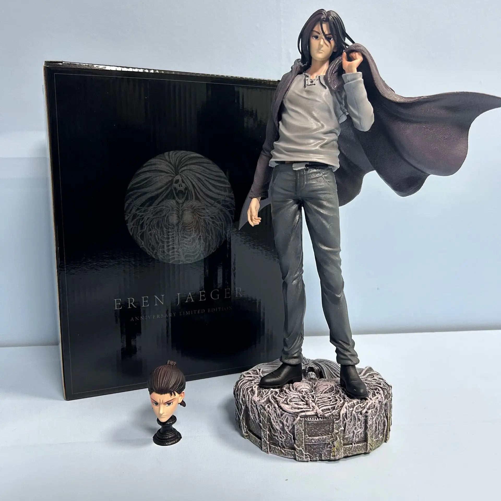 30CM Anime Figure Attack On Titan Eren Jaeger Figure Standing Suit Dress Up Interchangeable Head Model Toy Gift Action Figure