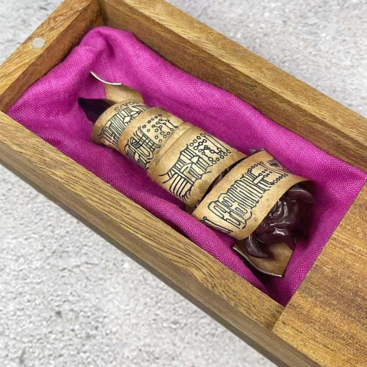 Ryomen Sukuna Figurine Anime Cursed Finger Statue Jujutsu Kaisen Box Sculpture Livingroom Decor Home Ornament House Accessories