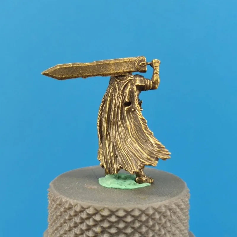 32mm Berserk Guts Brass Car Interior Anime Battle Damage Model Decoration Toy Children Bedroom Desktop Decoration Birthday Gift