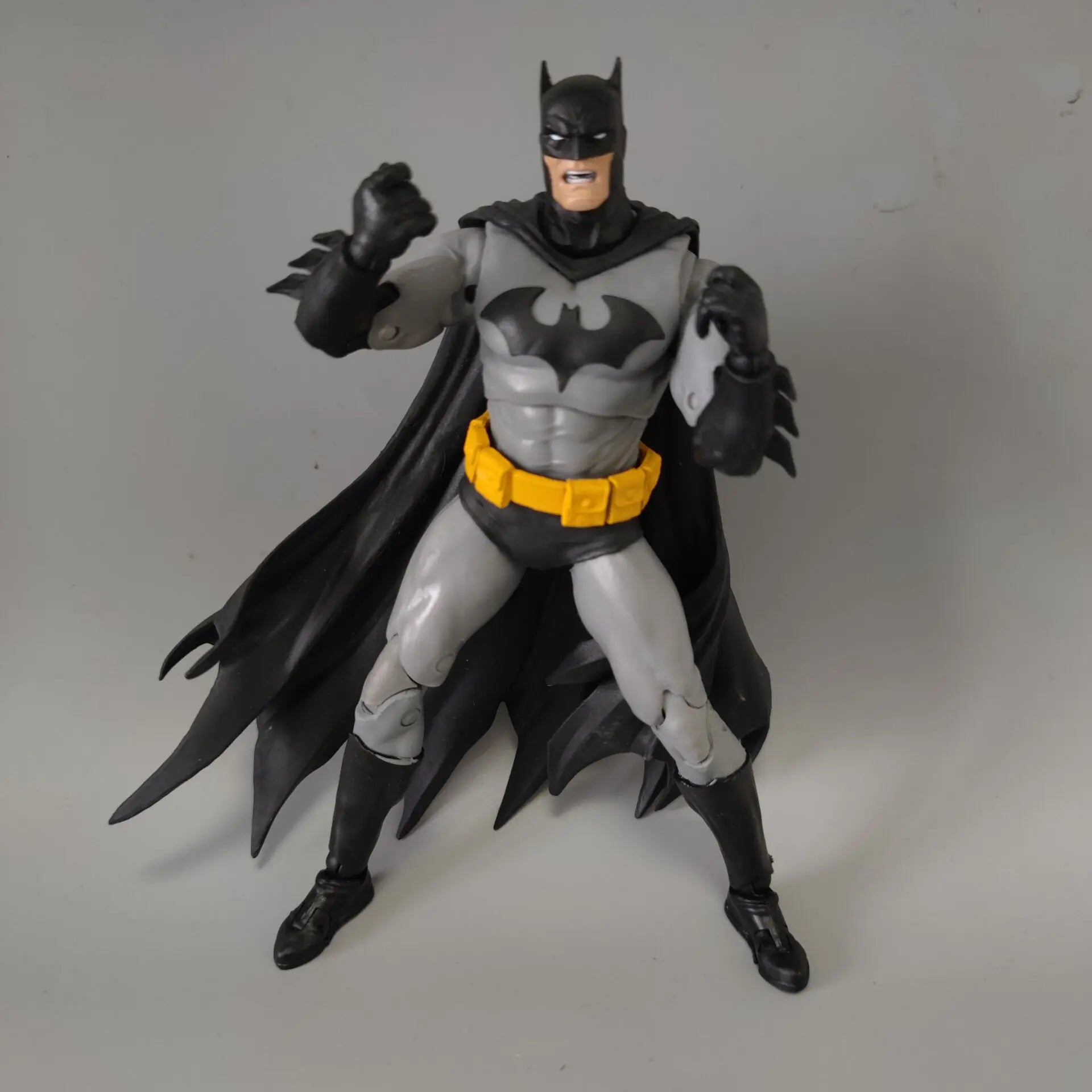 Multiverse Bat-Hero Dr.-fate Atom Scare-crow Hush Golden Wonder 7" Loose Action Figure